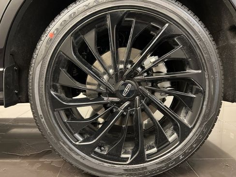 New 2026 Lincoln Aviator Reserve w/ Jet Appearance Package image 7