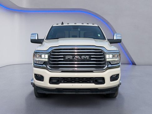 Used 2024 RAM 3500 Limited AWD/4WD image 9