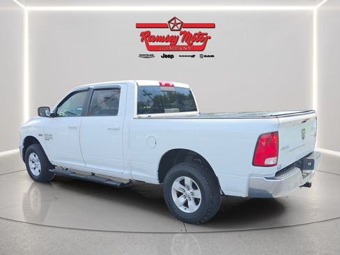 Used 2019 RAM 1500 Classic SLT AWD/4WD image 3