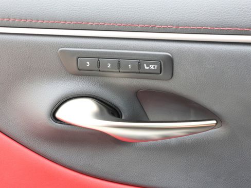 Used 2023 Lexus ES 350 F Sport image 13