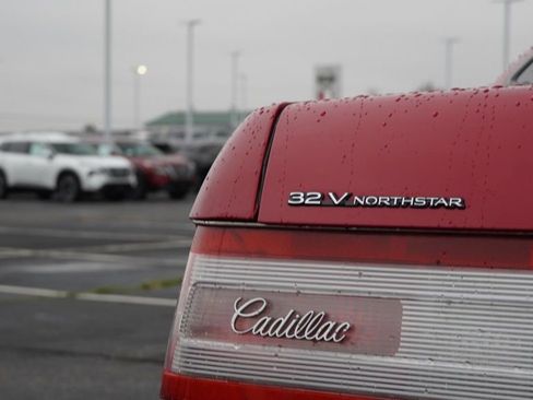 Used 1993 Cadillac Allante image 29