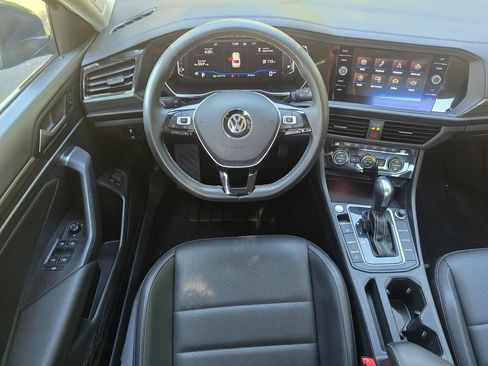 Used 2021 Volkswagen Jetta SEL FWD image 12