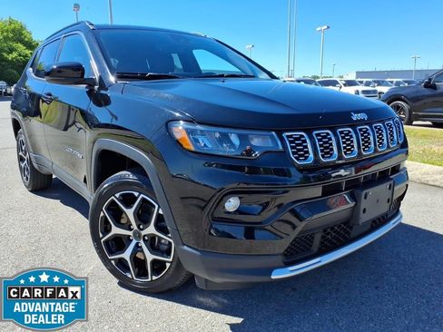 Used 2025 Jeep Compass Limited AWD/4WD image 1