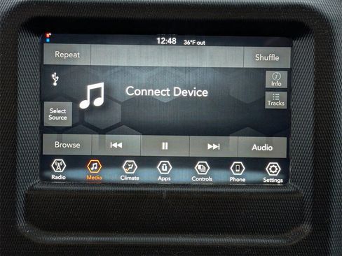 Used 2022 Jeep Gladiator Sport image 15