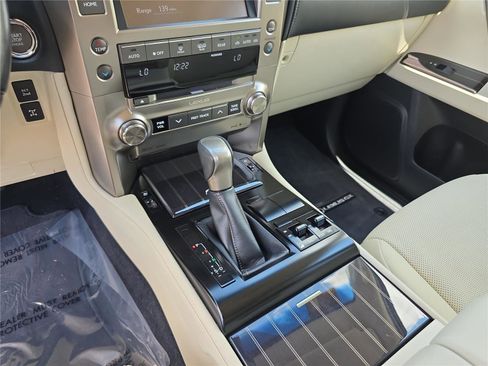 Used 2021 Lexus GX 460 Premium w/ Premium Package AWD/4WD image 28
