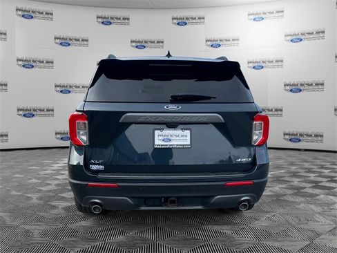 Used 2023 Ford Explorer XLT w/ Equipment Group 202A image 4