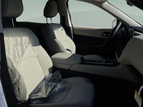 New 2026 Nissan Pathfinder SL FWD image 15