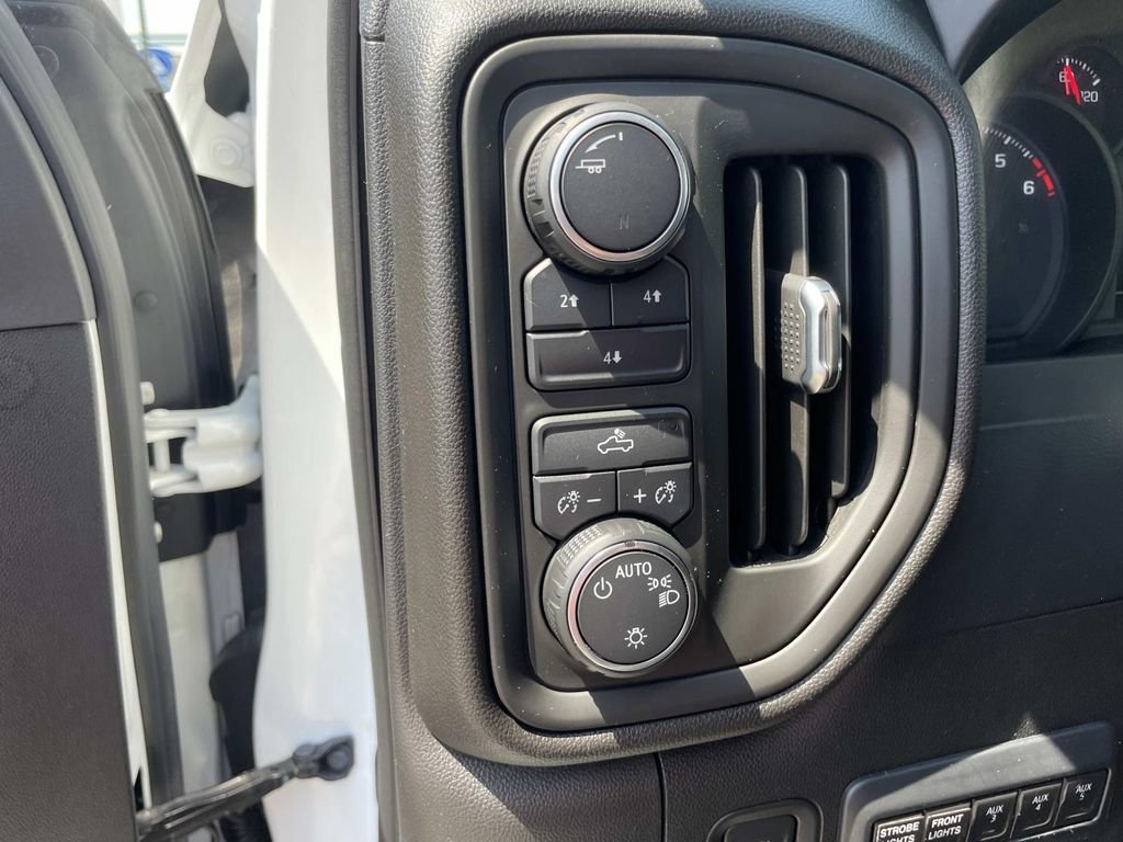 Used 2021 Chevrolet Silverado 2500 W/T w/ WT Convenience Package AWD/4WD image 30