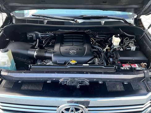 Used 2016 Toyota Tundra SR5 w/ SR5 Upgrade Package AWD/4WD image 32