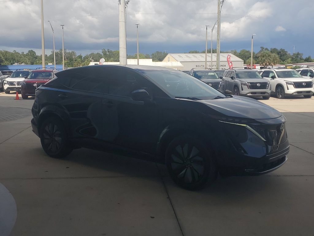 Used 2024 Nissan Ariya AWD image 8