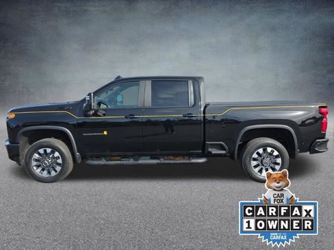 Used 2021 Chevrolet Silverado 2500 LTZ w/ Carhartt Edition AWD/4WD image 2