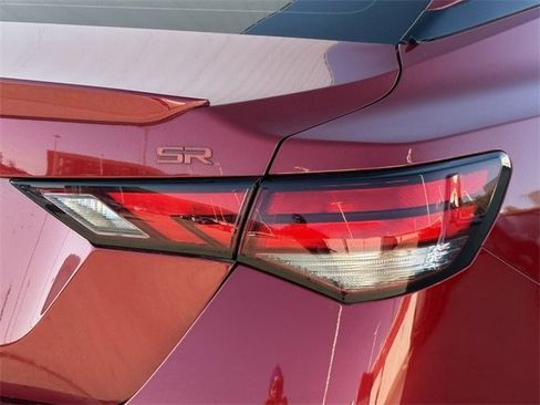 Used 2024 Nissan Sentra SR image 7