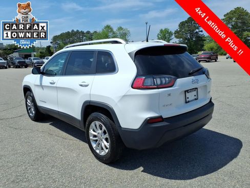 Used 2019 Jeep Cherokee Latitude Plus w/ Cold Weather Group AWD/4WD image 3
