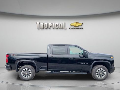 New 2026 Chevrolet Silverado 2500 Custom w/ Custom Value Package image 6