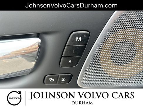 Used 2018 Volvo XC60 T6 R-Design w/ Convenience Package AWD/4WD image 15