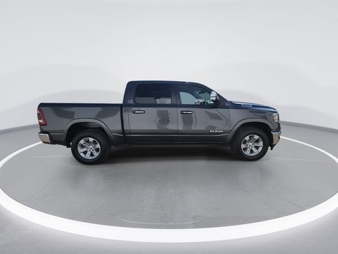 Used 2022 RAM 1500 Laramie AWD/4WD image 9