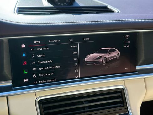 Used 2023 Porsche Panamera GTS image 41