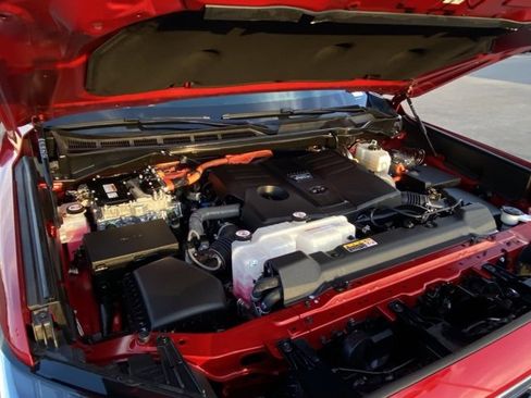 Used 2025 Toyota Sequoia Platinum image 21