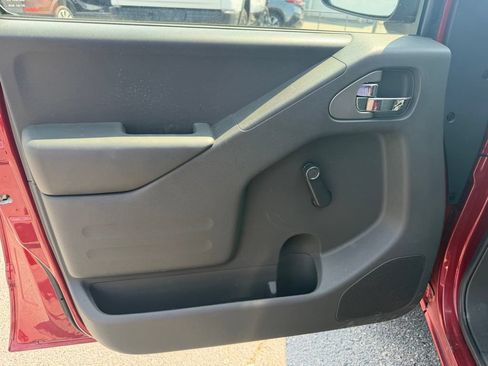 Used 2017 Nissan Frontier S RWD image 11