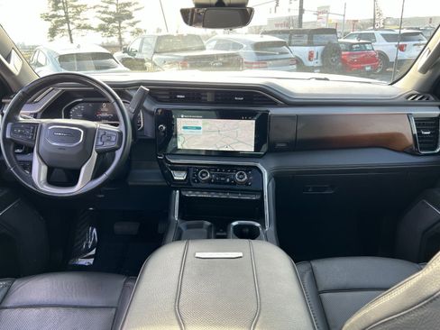 Used 2024 GMC Sierra 3500 Denali w/ Denali Reserve Package image 23