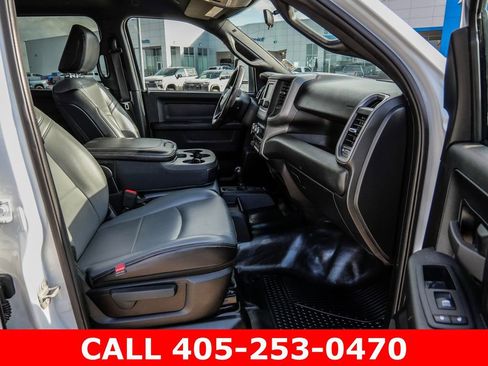 Used 2023 RAM 2500 Tradesman w/ Chrome Appearance Group AWD/4WD image 16