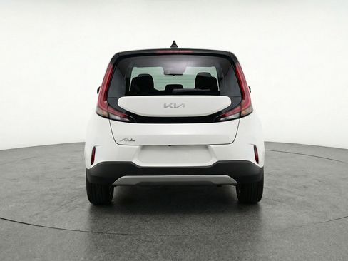 Used 2025 Kia Soul LX w/ LX Technology Package FWD image 7
