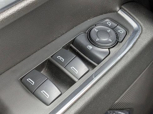 Used 2025 Chevrolet Silverado 1500 LT image 25