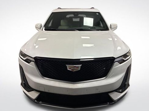 Certified 2023 Cadillac XT6 Sport w/ Technology Package AWD/4WD image 8