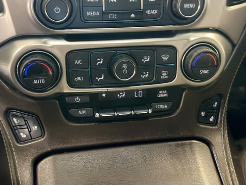Used 2017 Chevrolet Tahoe Premier AWD/4WD image 24