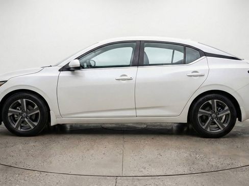 Used 2025 Nissan Sentra SV FWD image 5