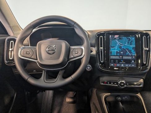 New 2026 Volvo XC40 B5 Ultra w/ Climate Package image 14