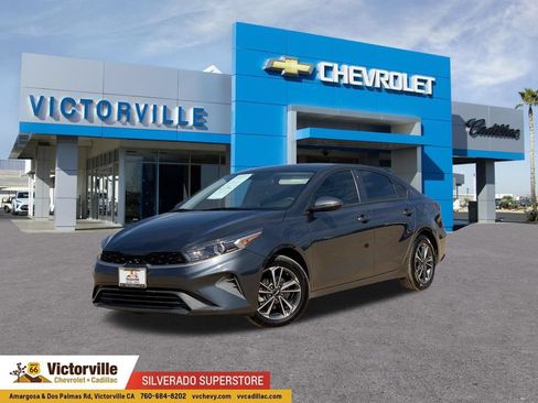 Used 2023 Kia Forte LXS w/ LXS Technology Package FWD image 1