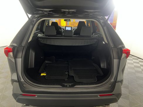 Used 2025 Toyota RAV4 XLE FWD image 20