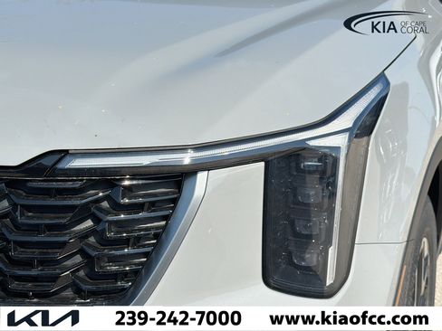 New 2026 Kia Sorento S image 8