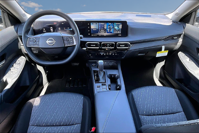 New 2027 Nissan Sentra SV w/ Floor Mat Package FWD image 5