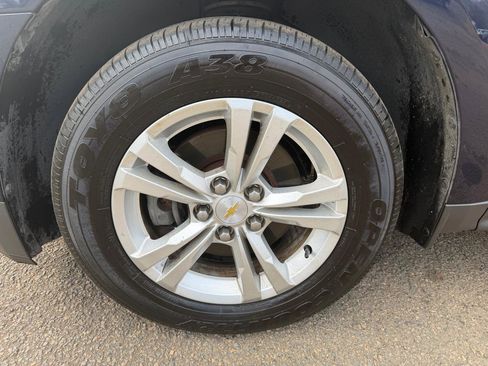 Used 2017 Chevrolet Equinox LS image 23