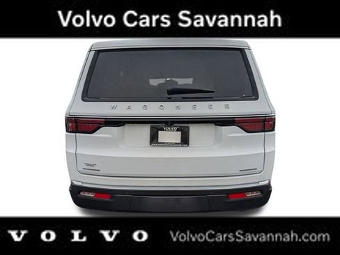 Used 2022 Jeep Wagoneer Series II w/ Premium Group I image 6