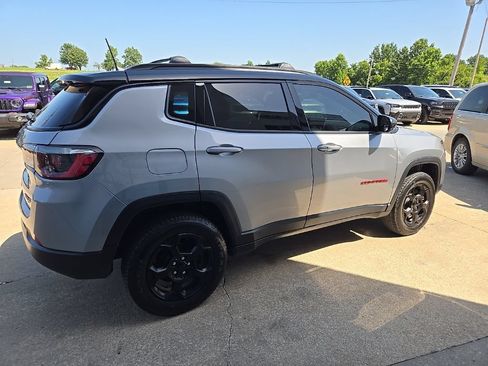 Used 2023 Jeep Compass Trailhawk AWD/4WD image 12