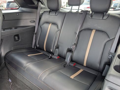 Used 2025 MAZDA CX-90 3.3 Turbo w/ Premium Plus Pkg image 14