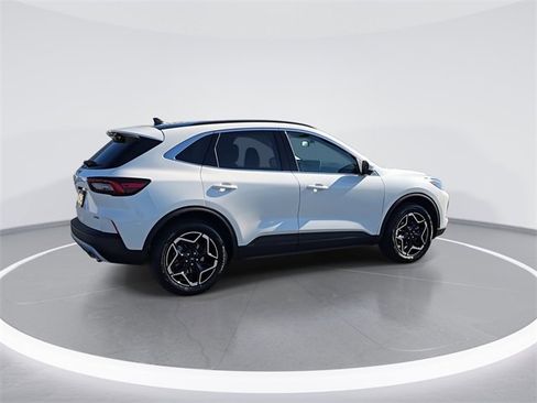 New 2026 Ford Escape Platinum w/ Premium Technology Package image 8