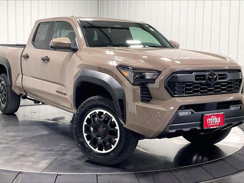 New 2026 Toyota Tacoma TRD Off-Road AWD/4WD image 2