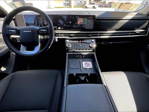 Used 2025 Hyundai Santa Fe XRT image 8