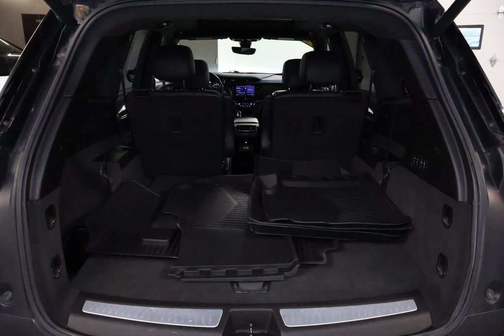 Used 2020 Cadillac XT6 Premium Luxury w/ Platinum Package AWD/4WD image 18