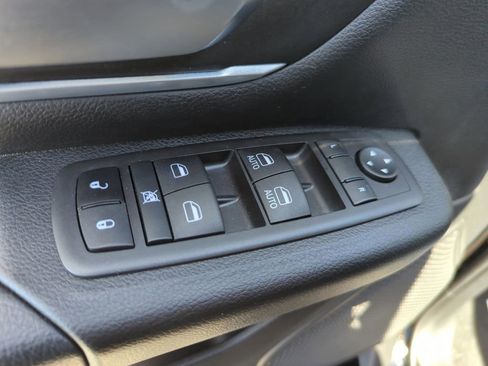 Used 2022 RAM 1500 Lone Star w/ Night Edition image 30