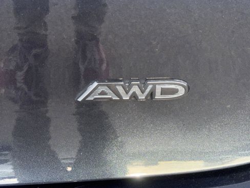 Used 2020 Chrysler Pacifica Touring-L image 7