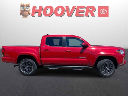 Used 2023 Toyota Tacoma SR5 w/ Technology Package RWD image 2