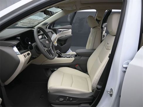 New 2026 Cadillac XT5 Premium Luxury w/ Driver Assist Package image 10