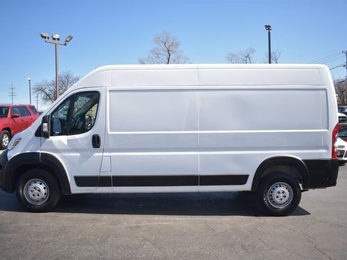 Used 2024 RAM ProMaster 2500 image 4