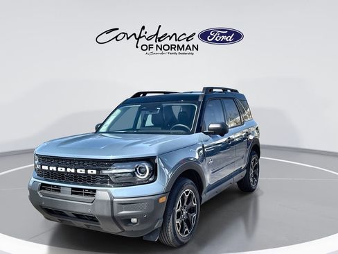 New 2026 Ford Bronco Sport Outer Banks w/ Outer Banks Tech Package+ AWD/4WD image 3