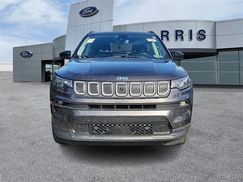 Used 2022 Jeep Compass Latitude w/ Convenience Group image 2